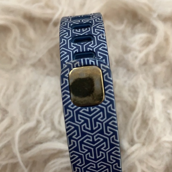 Tory Burch FitBit Case - Picture 4 of 9